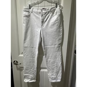 Gloria Vanderbilt Amanda White Jeans - Size 16, Pre-owned
